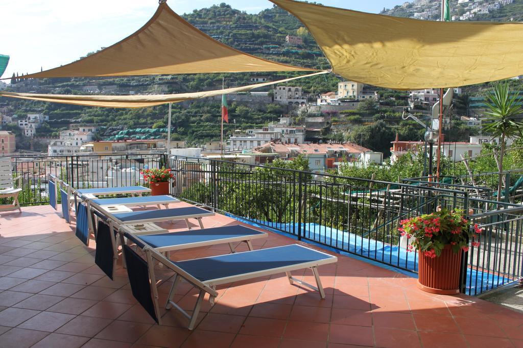 Eden Holiday Minori Zewnętrze zdjęcie